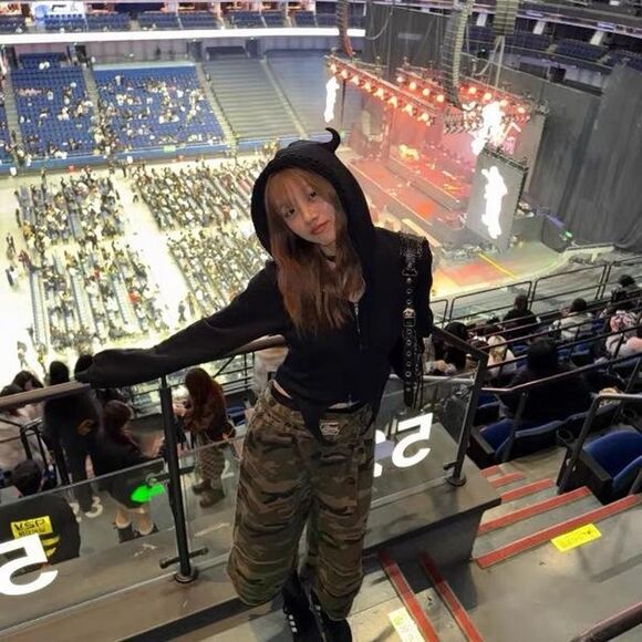 Indie designer devil hoodie with back bow tie - Picture 5 of 8